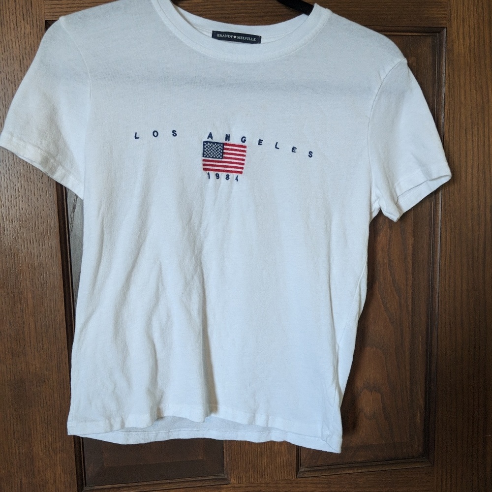 Brandy Melville t-shirt